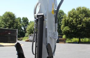 Auxiliary circuits on mid arm of TB250-2