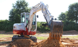 TB250-2 Digging Dirt