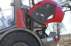 Easy Access to Hydraulic tank, radiator & air cleaner for TW60 Series 2 Wheel Loader