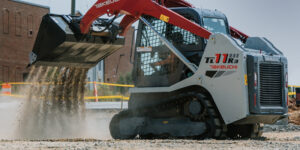 Boom Bucket Adjustment