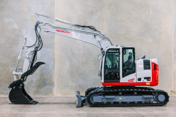 TB3150R_Stills_10
