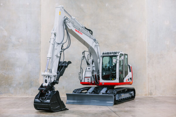 TB3150R_Stills_2